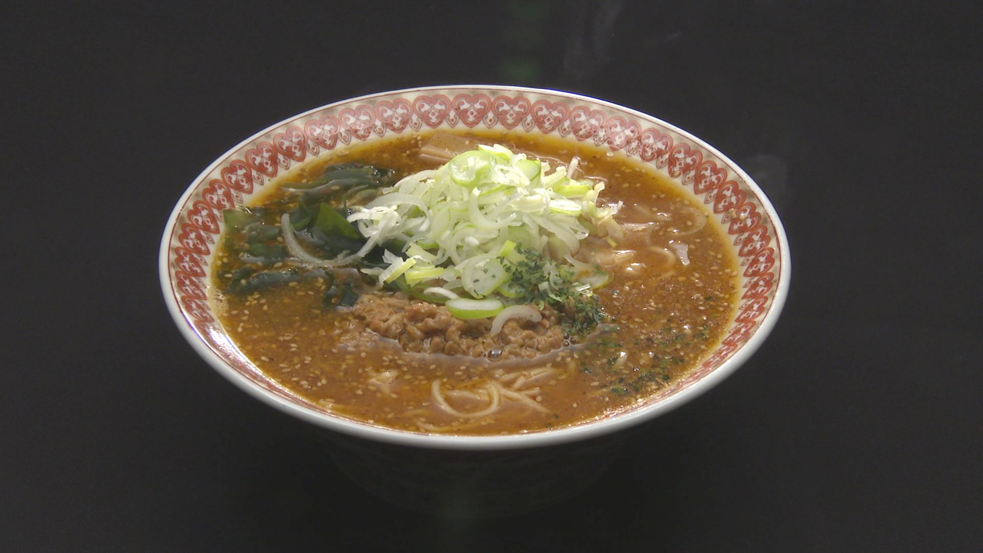 美どり亭辛味噌納豆ラーメン